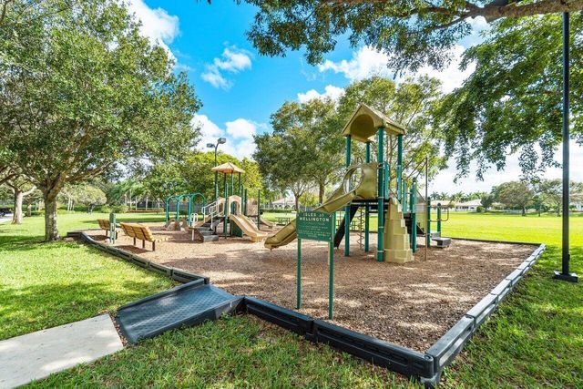 11750 Osprey Pointe Circle, Wellington, FL 33449