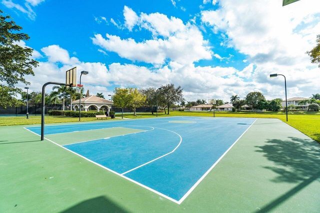 11750 Osprey Pointe Circle, Wellington, FL 33449
