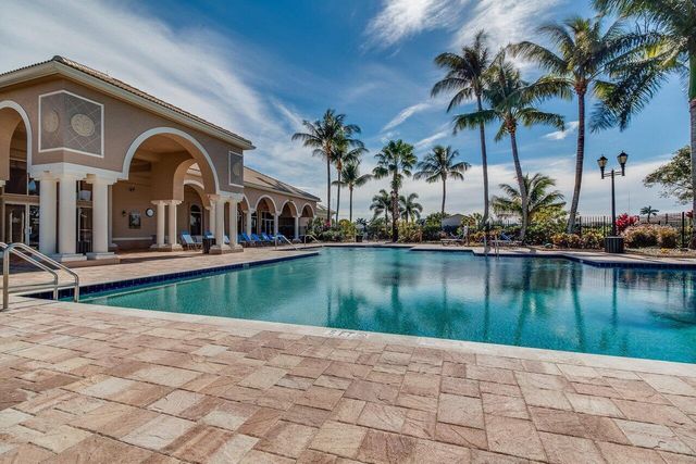 11750 Osprey Pointe Circle, Wellington, FL 33449