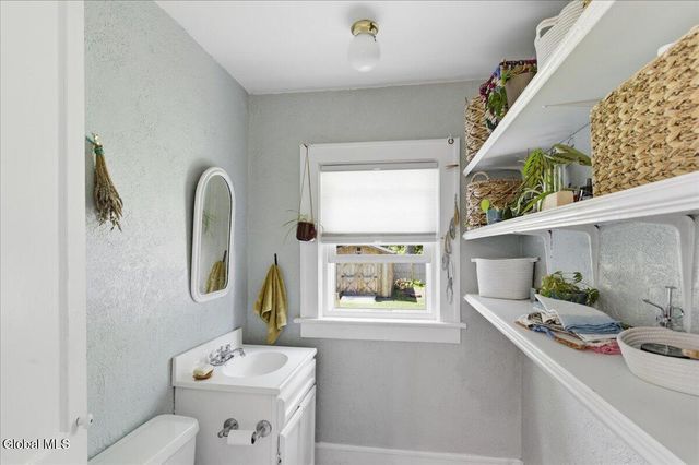 42 Brookline Avenue, Albany, NY 12203