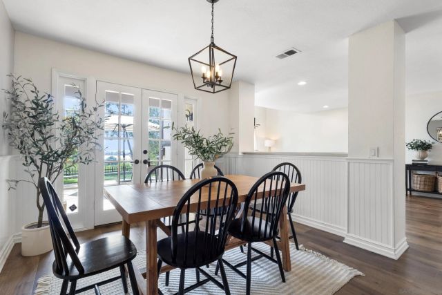 984 S Rim Crest Dr 7, Anaheim, CA 92807