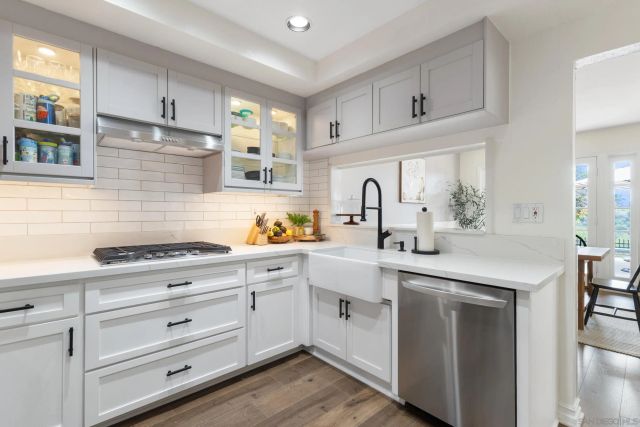 984 S Rim Crest Dr 7, Anaheim, CA 92807