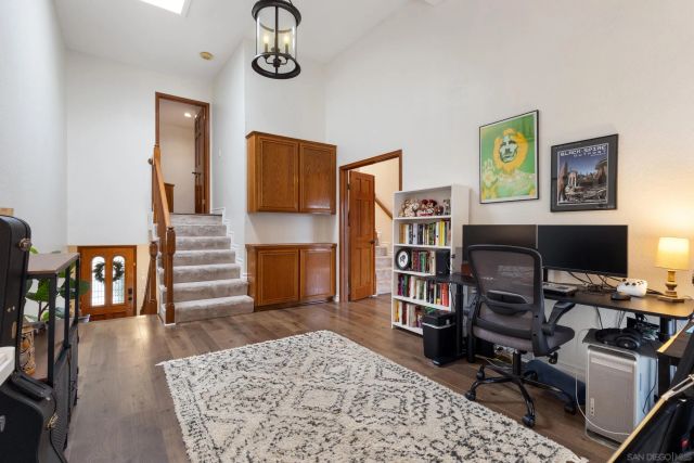 984 S Rim Crest Dr 7, Anaheim, CA 92807