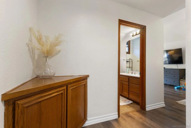 984 S Rim Crest Dr 7, Anaheim, CA 92807