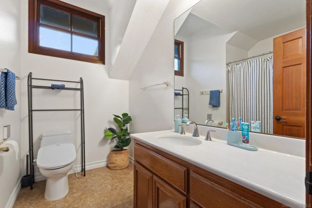 984 S Rim Crest Dr 7, Anaheim, CA 92807
