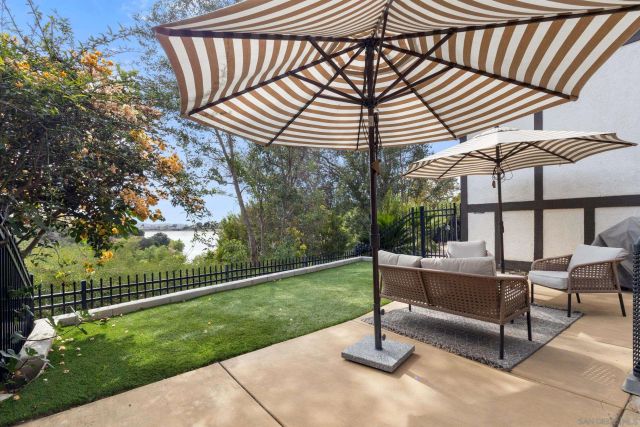 984 S Rim Crest Dr 7, Anaheim, CA 92807