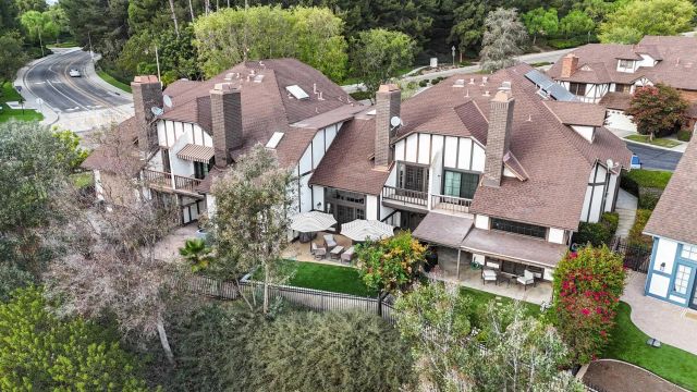 984 S Rim Crest Dr 7, Anaheim, CA 92807