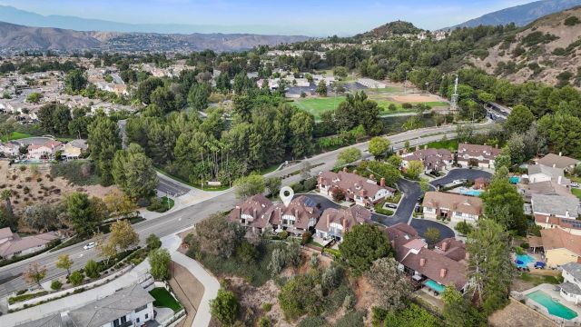 984 S Rim Crest Dr 7, Anaheim, CA 92807