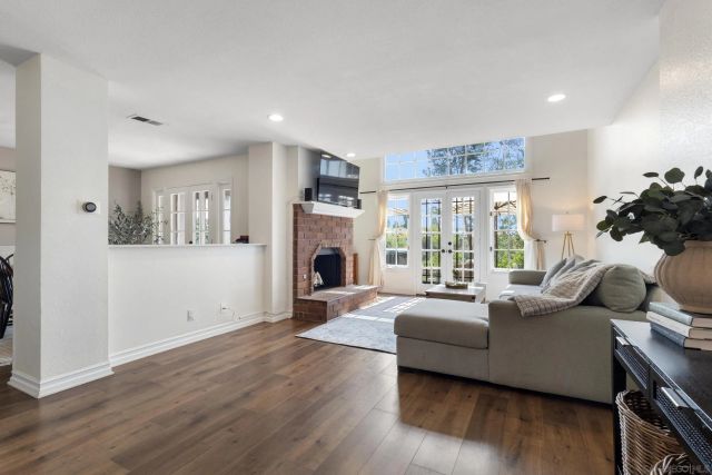 984 S Rim Crest Dr 7, Anaheim, CA 92807