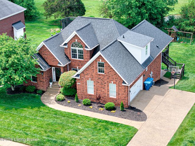 9019 Geneva Cir, Prospect, KY 40059