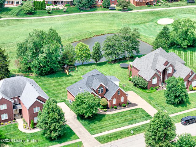 9019 Geneva Cir, Prospect, KY 40059