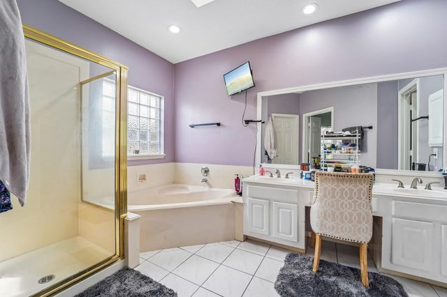2424 Piney Woods Drive, Pearland, TX 77581