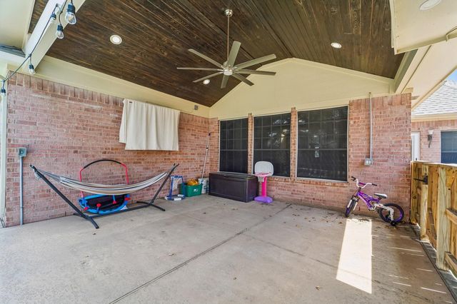 2424 Piney Woods Drive, Pearland, TX 77581