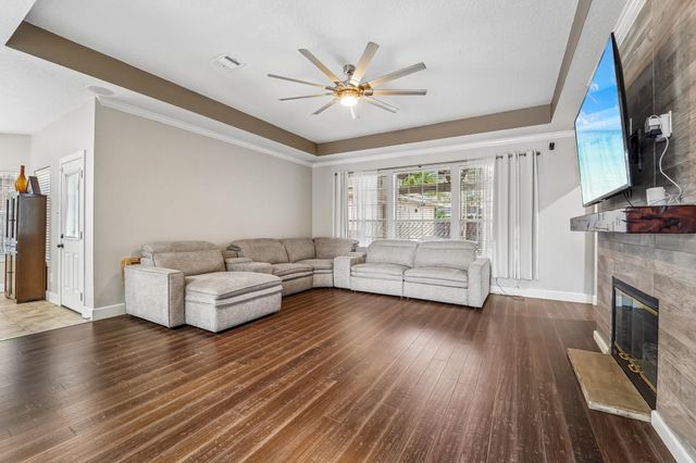 2424 Piney Woods Drive, Pearland, TX 77581