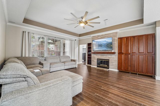 2424 Piney Woods Drive, Pearland, TX 77581