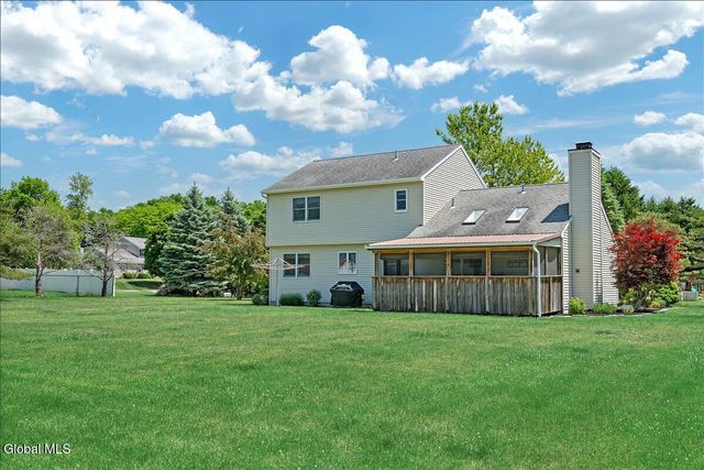 5 Zermatt Drive, North Greenbush, NY 12198