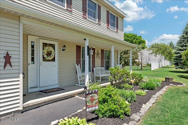 5 Zermatt Drive, North Greenbush, NY 12198