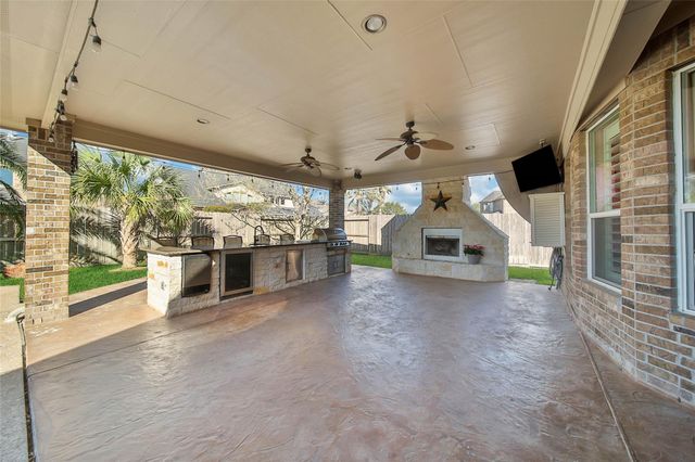 28322 Wild Mustang Lane, Fulshear, TX 77441