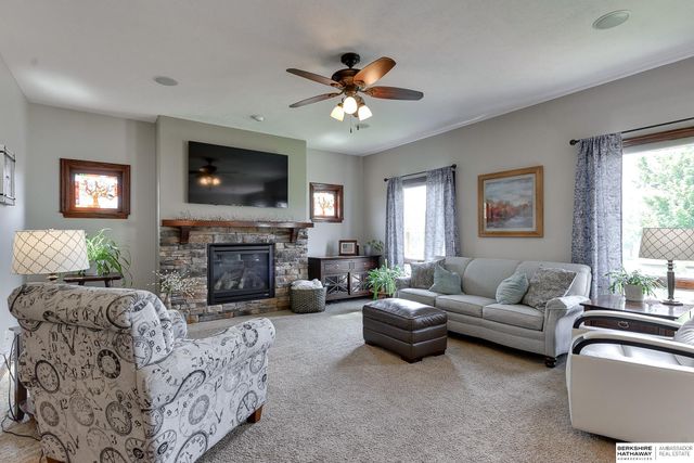 6512 S 173rd Avenue, Omaha, NE 68135