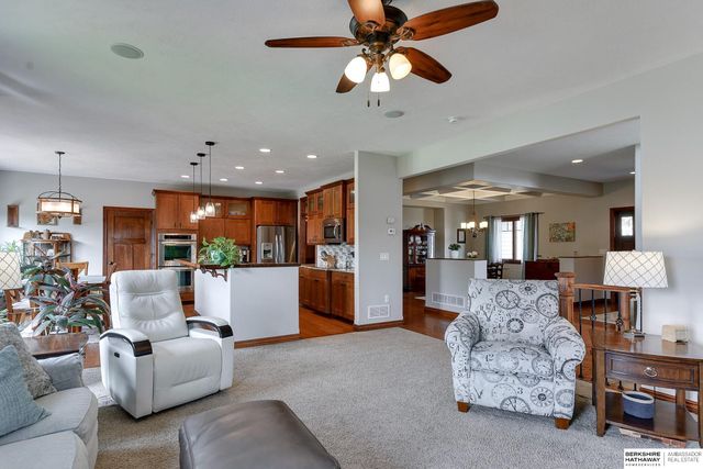 6512 S 173rd Avenue, Omaha, NE 68135