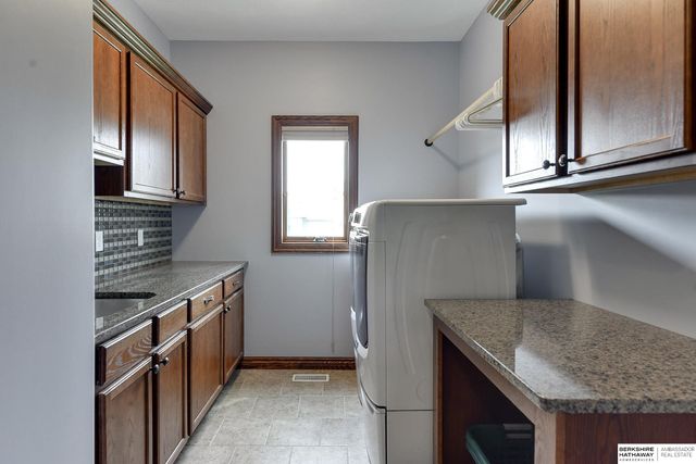 6512 S 173rd Avenue, Omaha, NE 68135