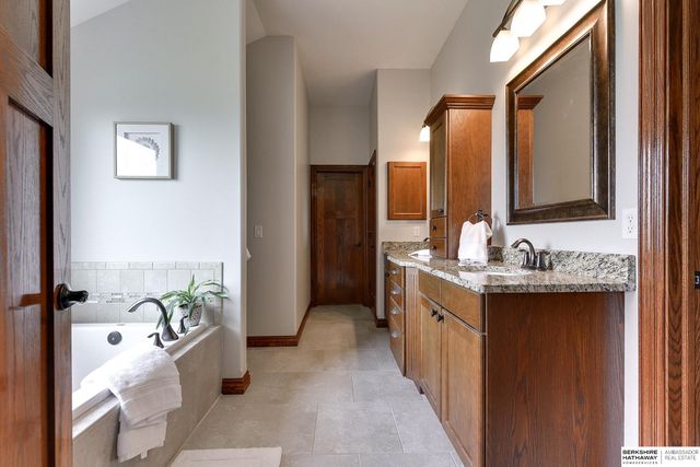 6512 S 173rd Avenue, Omaha, NE 68135