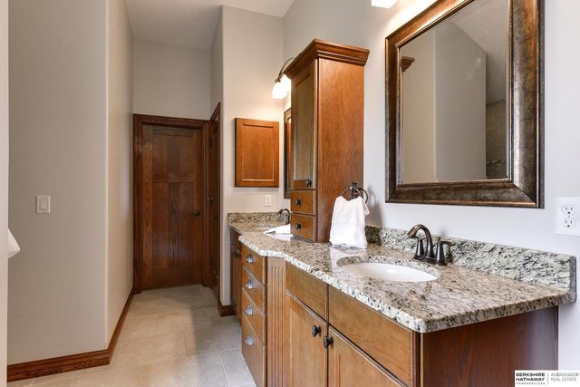 6512 S 173rd Avenue, Omaha, NE 68135