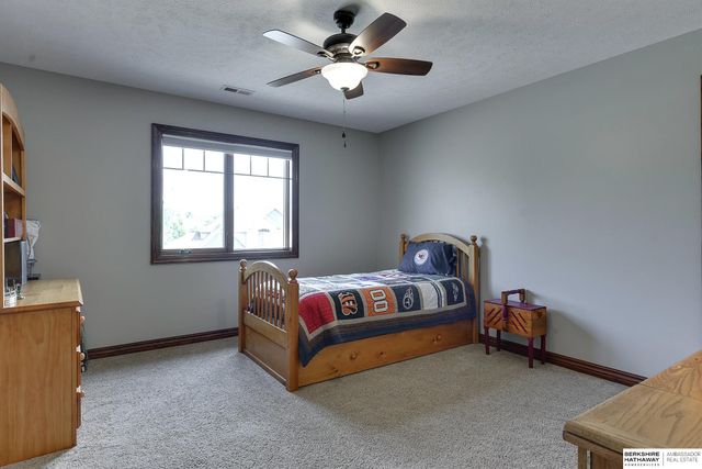 6512 S 173rd Avenue, Omaha, NE 68135