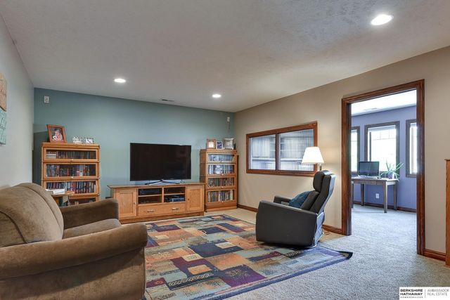 6512 S 173rd Avenue, Omaha, NE 68135