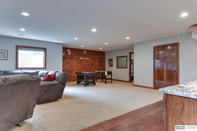 6512 S 173rd Avenue, Omaha, NE 68135