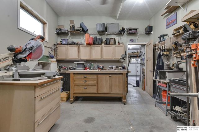 6512 S 173rd Avenue, Omaha, NE 68135