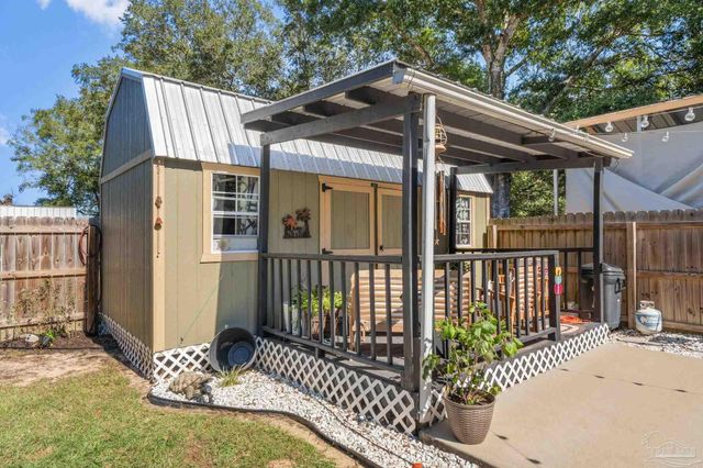 8680 John Hamm Rd, Milton, FL 32583