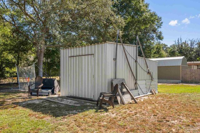 8680 John Hamm Rd, Milton, FL 32583