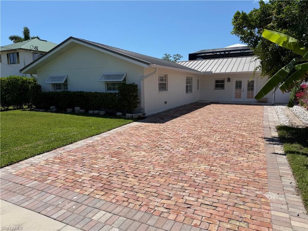 112 Capri BLVD, NAPLES, FL 34113 — photo 2