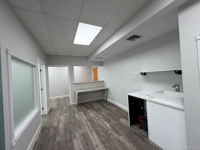 213-33 39th Avenue 340, Bayside, NY 11361