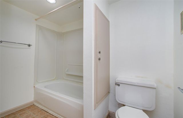 8431 Hearth Drive 1, Houston, TX 77054