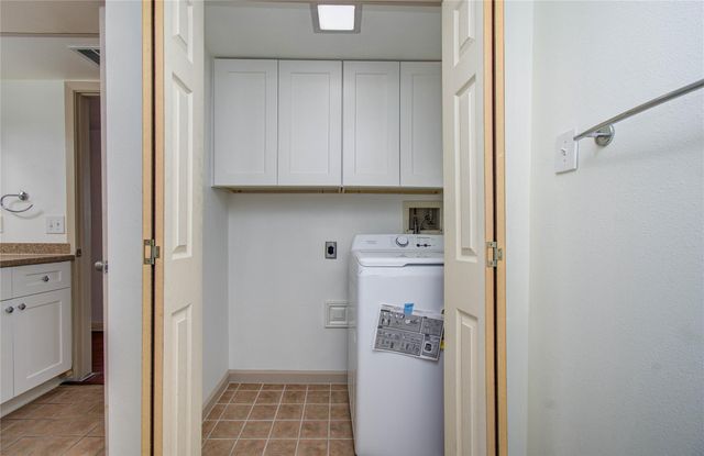 8431 Hearth Drive 1, Houston, TX 77054