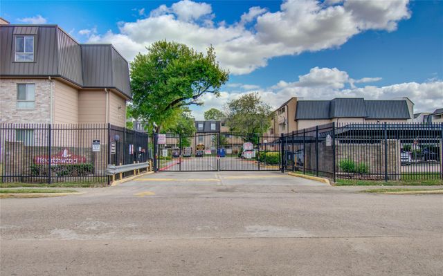 8431 Hearth Drive 1, Houston, TX 77054