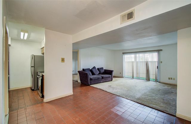 8431 Hearth Drive 1, Houston, TX 77054