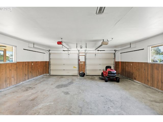 106 PAHATU St, North Bonneville, WA 98639