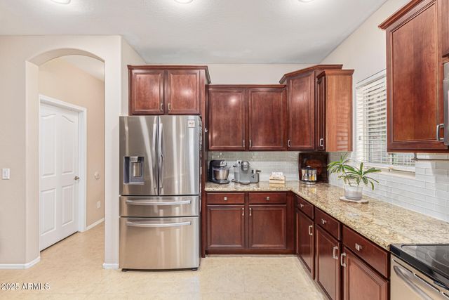 11752 N 165TH Avenue, Surprise, AZ 85388