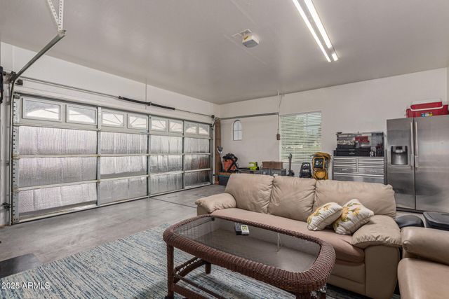 11752 N 165TH Avenue, Surprise, AZ 85388