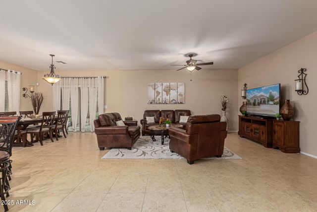 11752 N 165TH Avenue, Surprise, AZ 85388