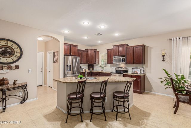 11752 N 165TH Avenue, Surprise, AZ 85388