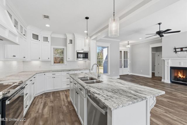 210 W Black Creek Road, Sumrall, MS 39482