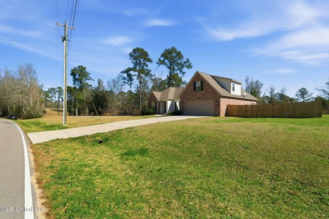 210 W Black Creek Road, Sumrall, MS 39482
