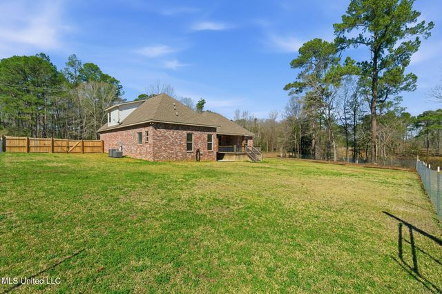 210 W Black Creek Road, Sumrall, MS 39482