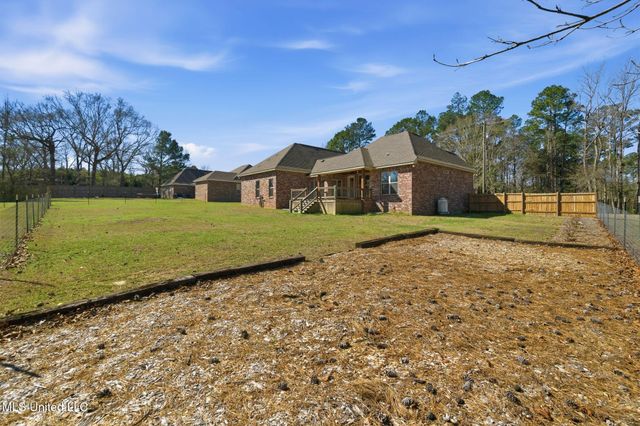 210 W Black Creek Road, Sumrall, MS 39482