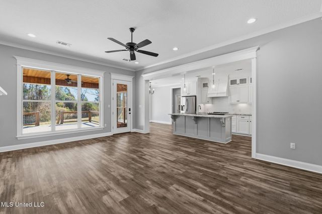 210 W Black Creek Road, Sumrall, MS 39482