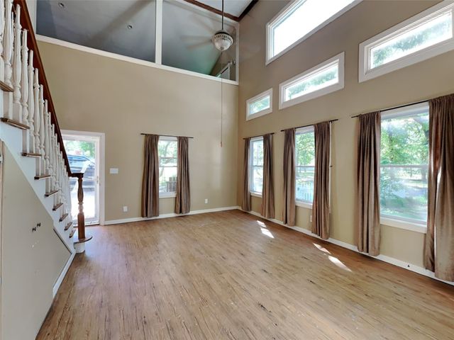 5729 Wilson Road, Fort Worth, TX 76140